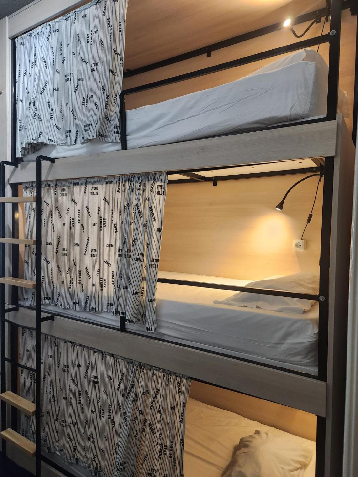 Daora Lisbon Hostel Buitenkant foto